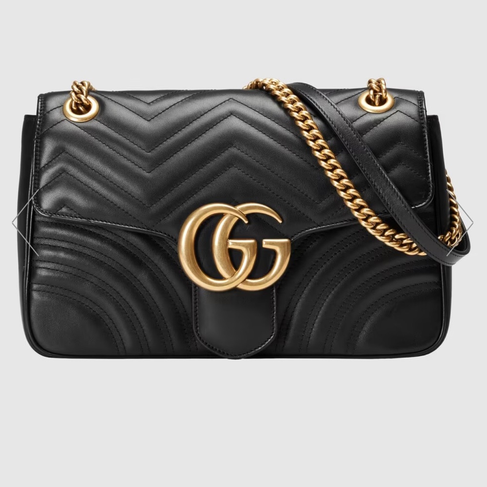 GG Marmont Medium Shoulder Bag in Black